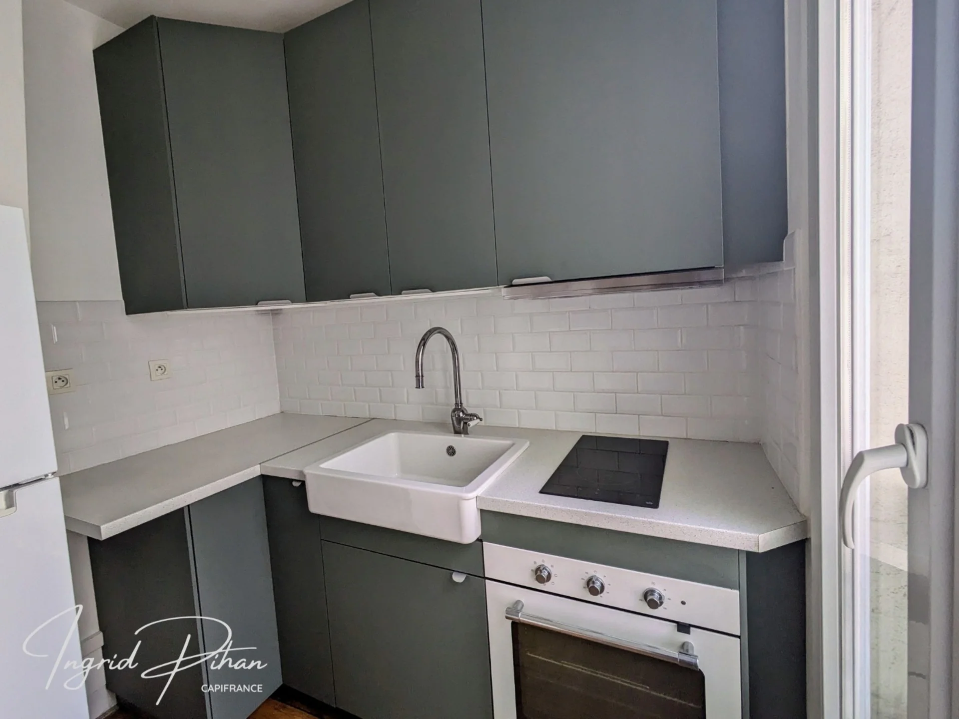 Flat Rue Henry Monnier in Paris