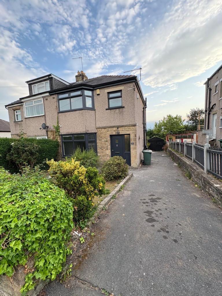 House Moorside Road in Bradford
