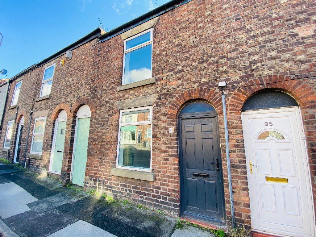 House Skipton Close in Hazel Grove