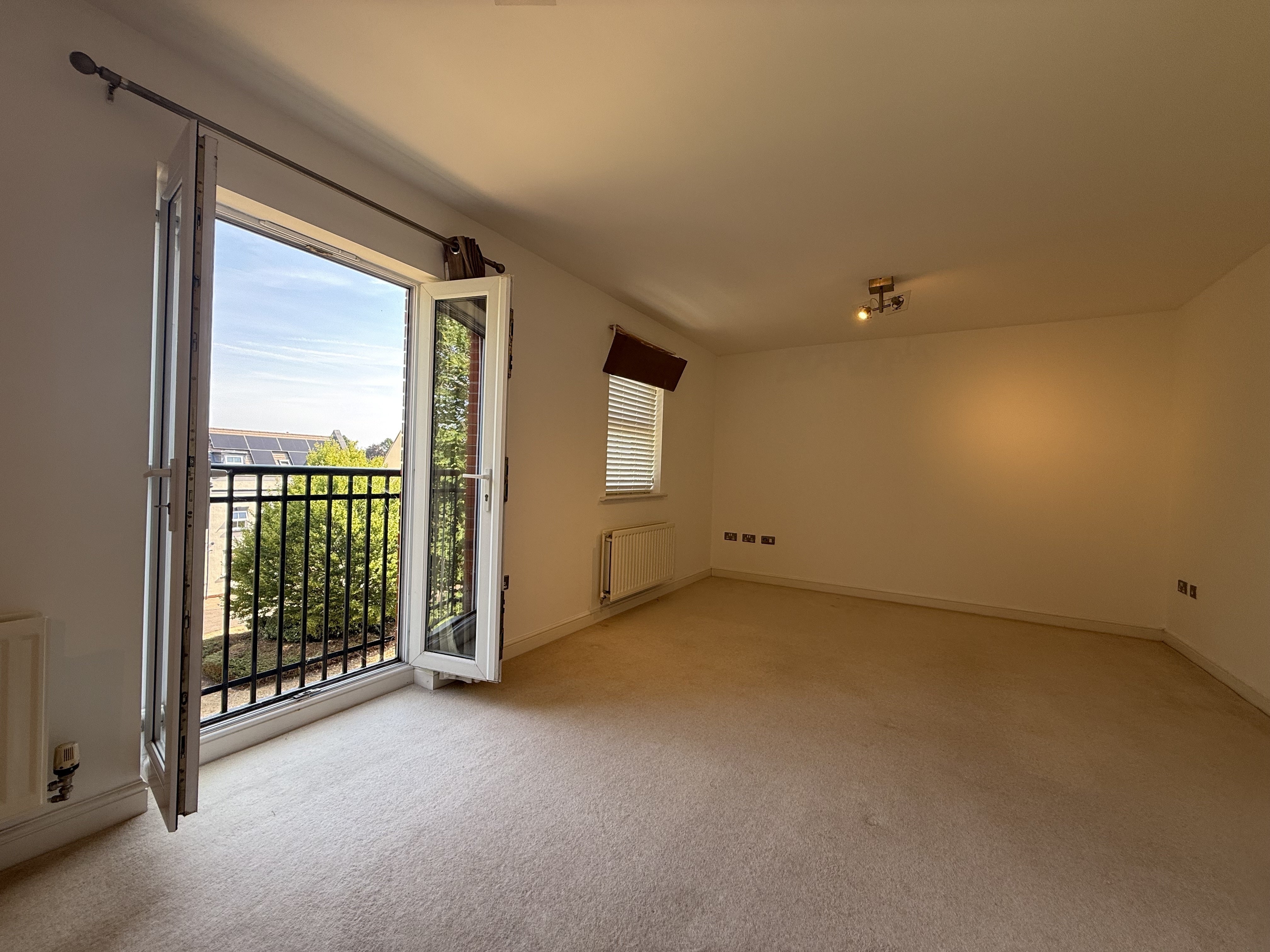 Flat Thacker Drive in Lichfield