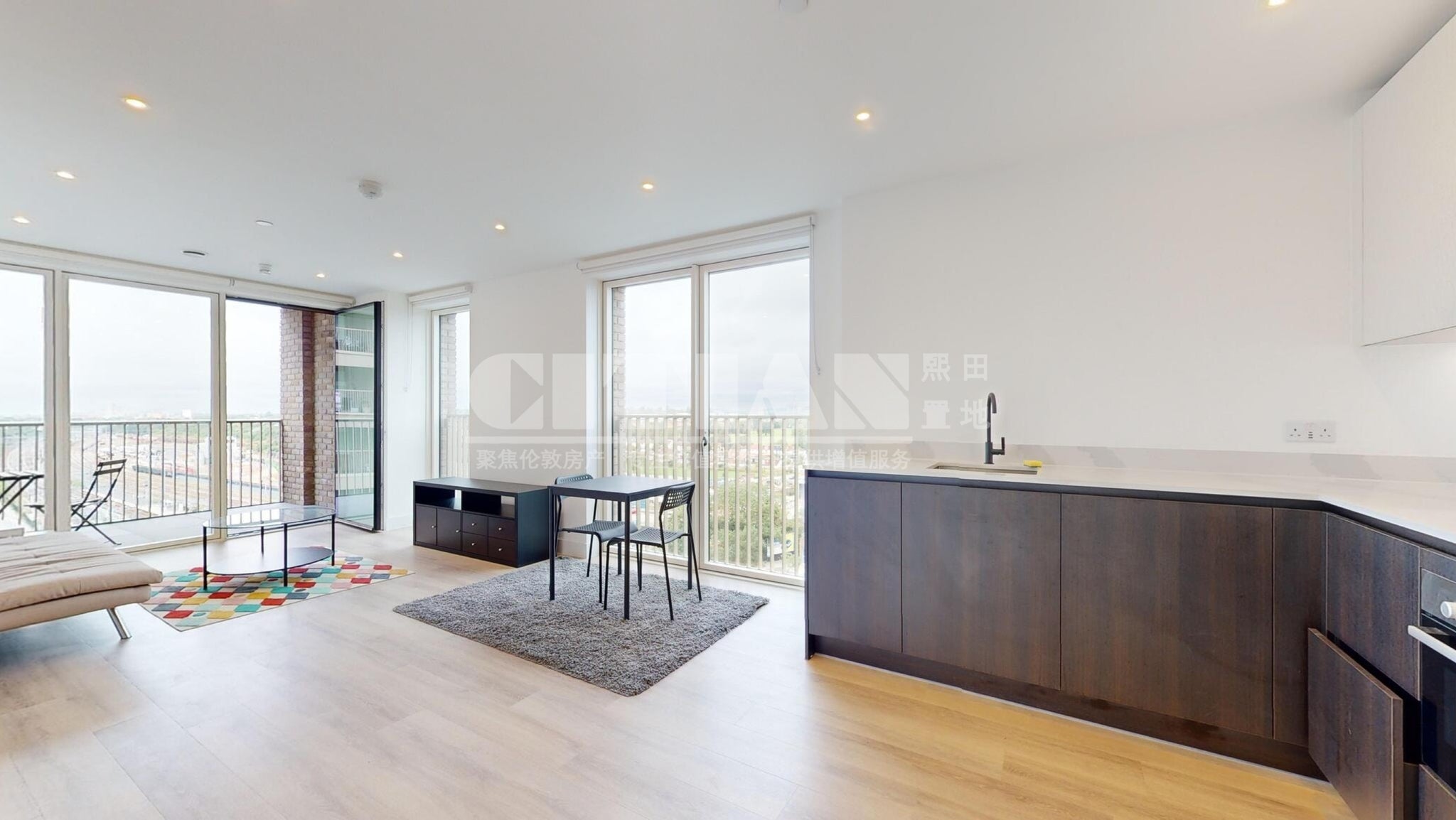 Flat Friary Road in Greater London