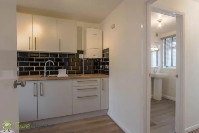 Flat Saint Georges Road in Cheltenham