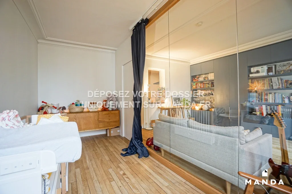 Flat Avenue Parmentier in Paris