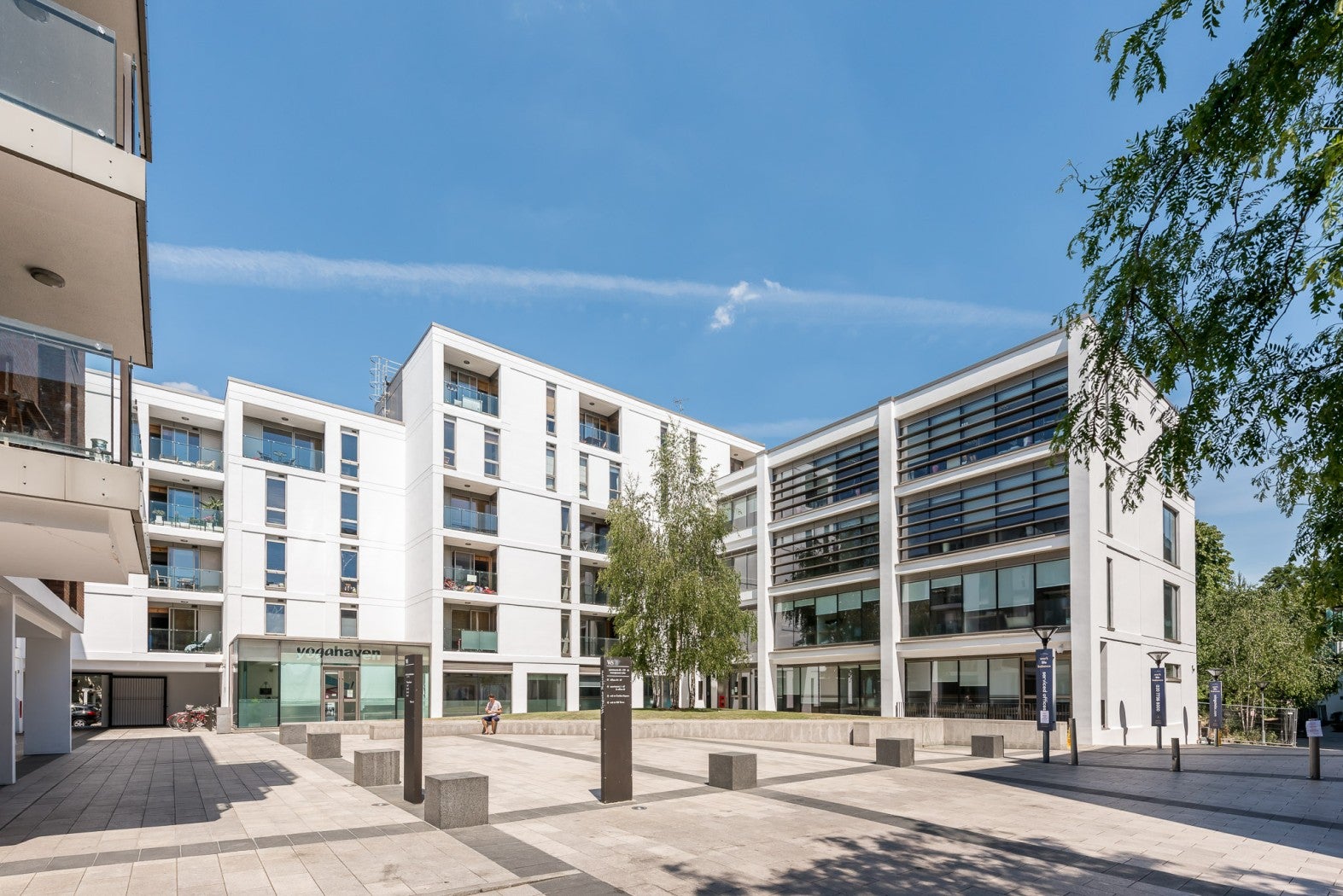 Flat Grafton Square in Greater London