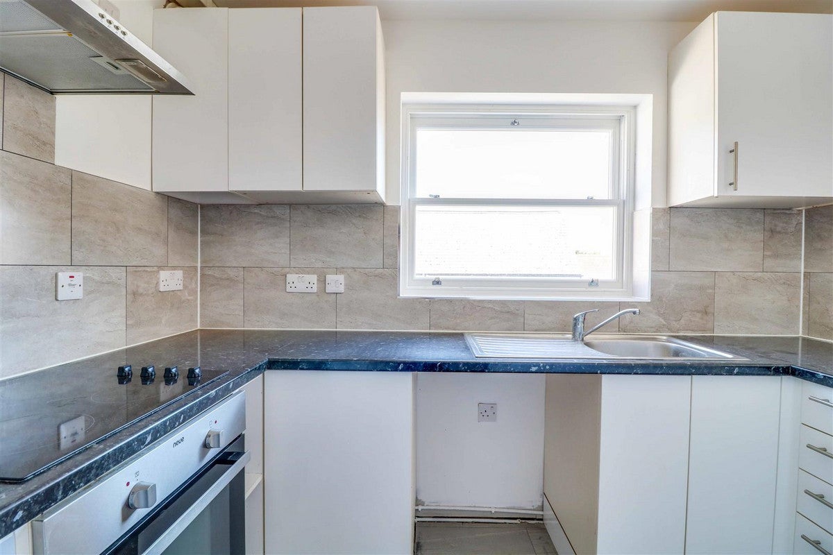Flat East Street in Southend-on-Sea