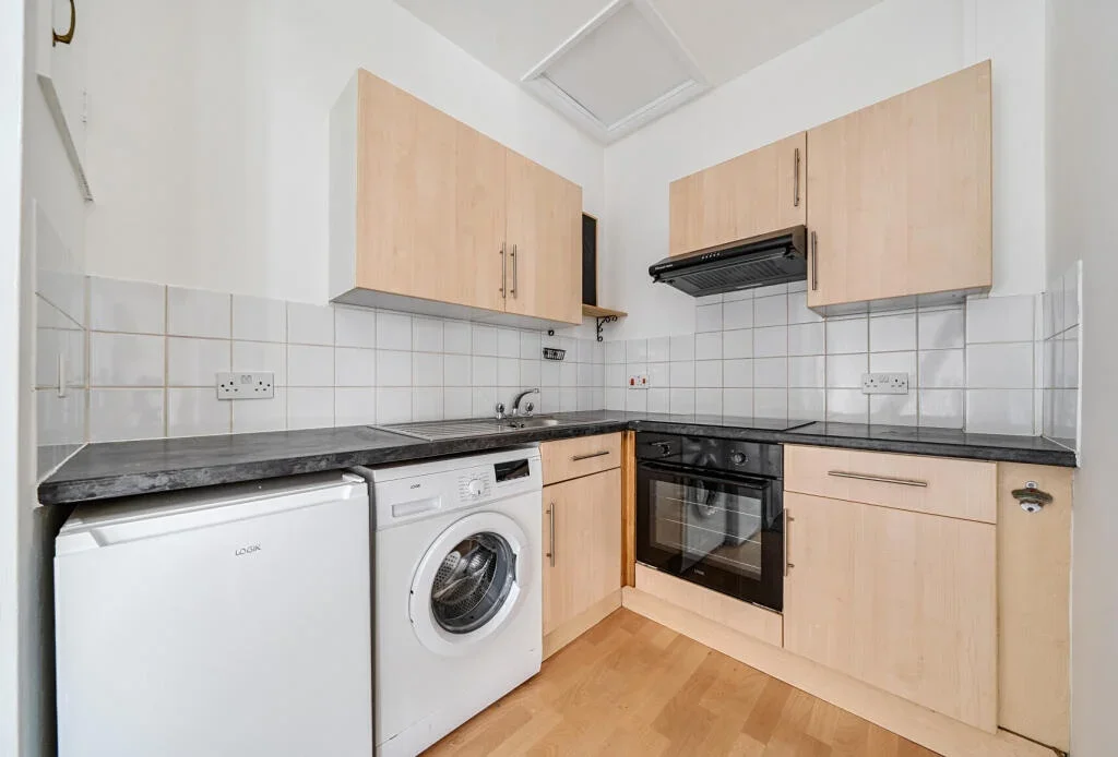 Flat Upper Grosvenor Road in Tunbridge Wells