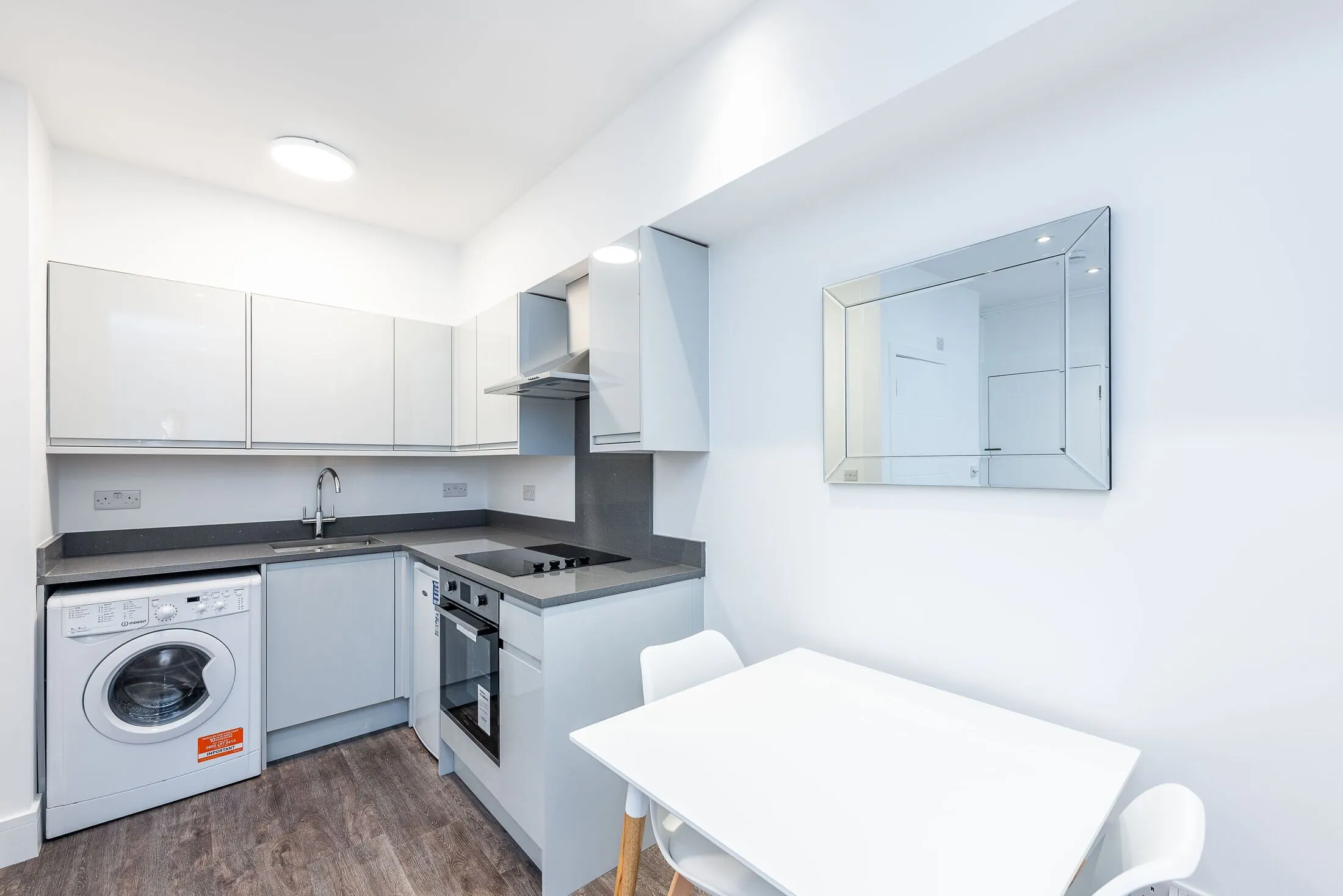 Flat Nevern Square in Greater London