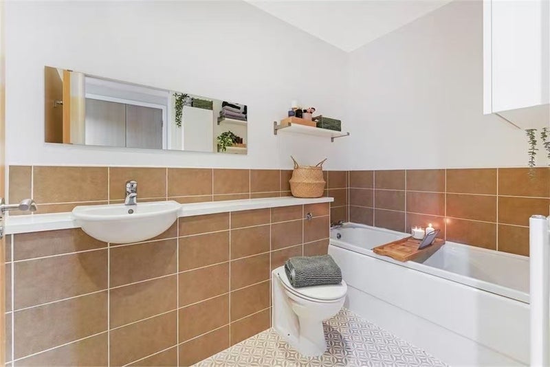 Room Drybrough Crescent in City of Edinburgh