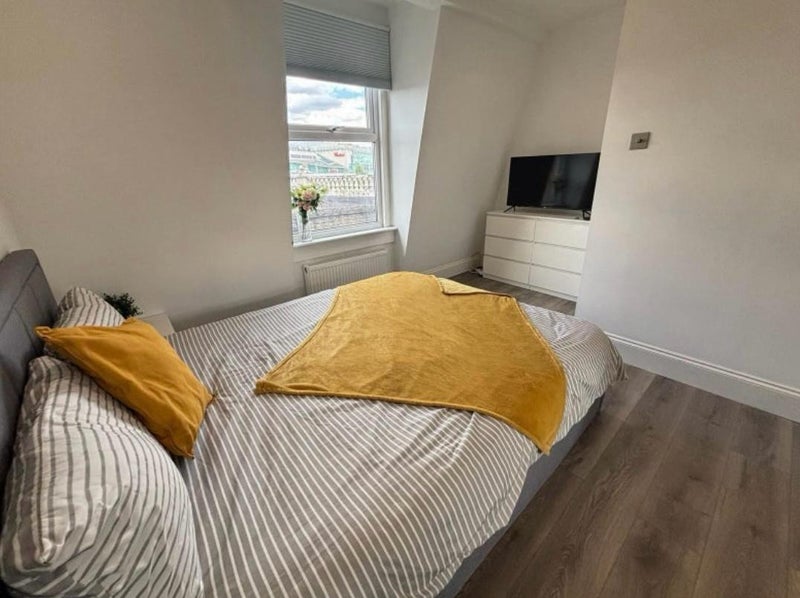 Room Uxbridge Road in Greater London