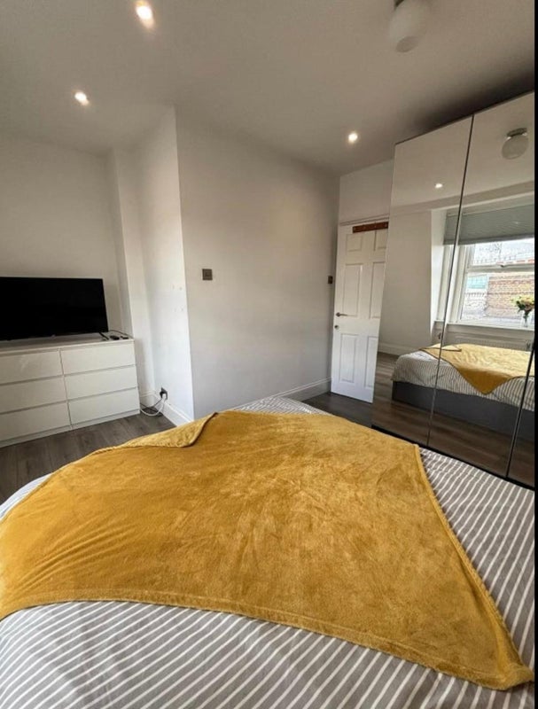Room Uxbridge Road in Greater London