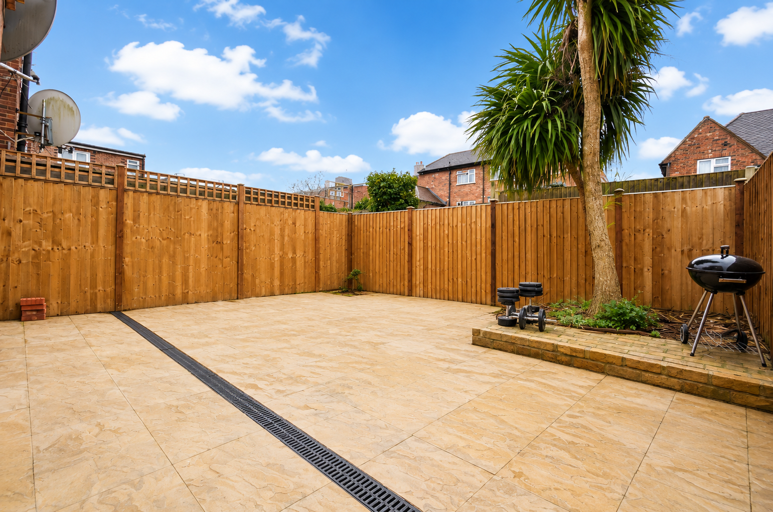 Room Templemead Close in Greater London