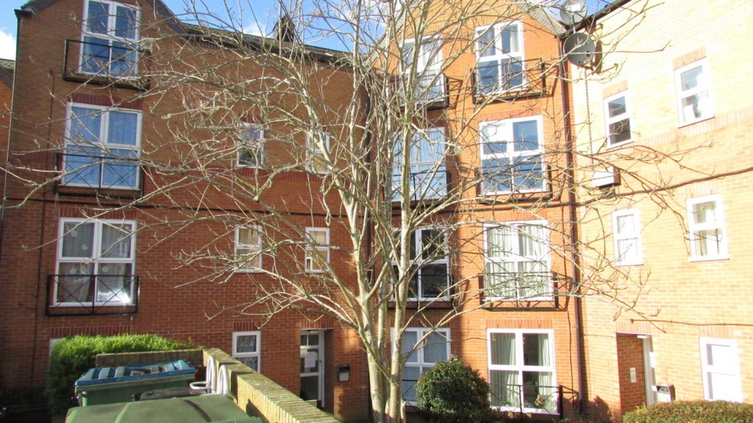 Flat Newland Road in Cherwell District