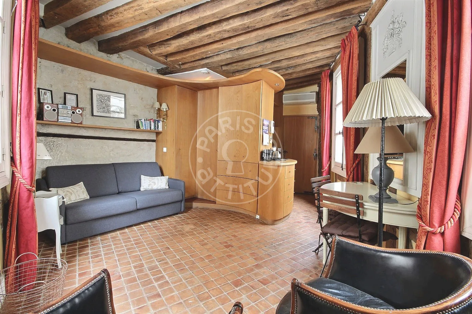 Appartement Rue Saint-Roch à Paris