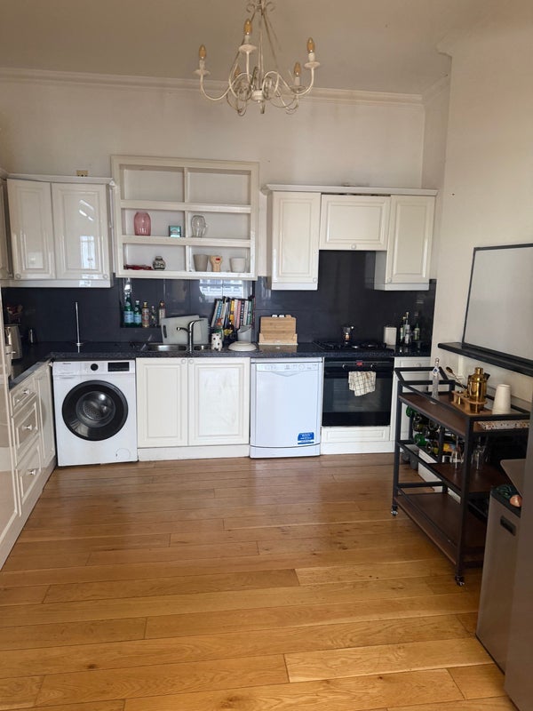 Room Talbot Road in Greater London