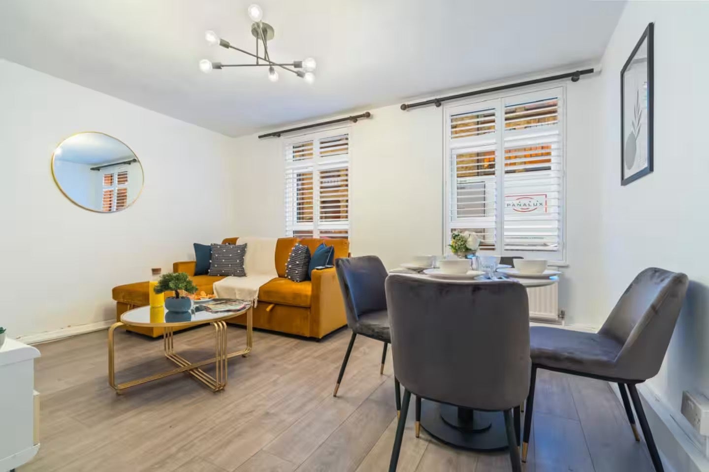 Flat Wyfold Road in Greater London