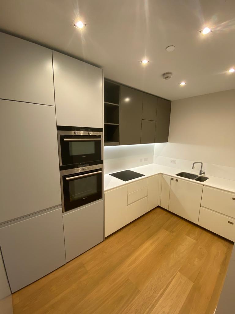 Flat Stable Street in Greater London