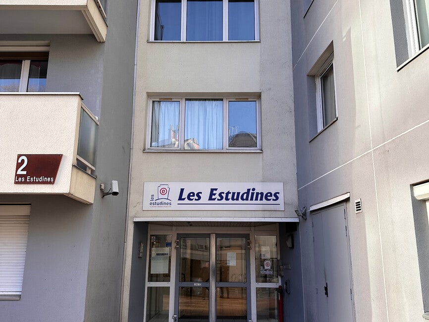 Flat Rue Pierre Semard in Grenoble