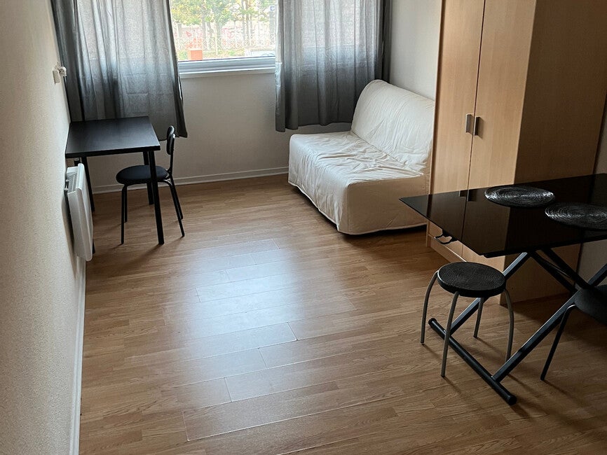 Flat Rue Pierre Semard in Grenoble