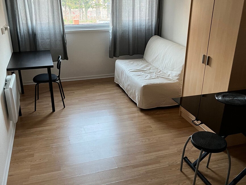 Flat Rue Pierre Semard in Grenoble