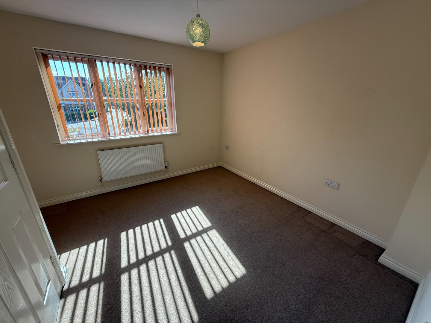 House Banktop Place in Shenley Brook End