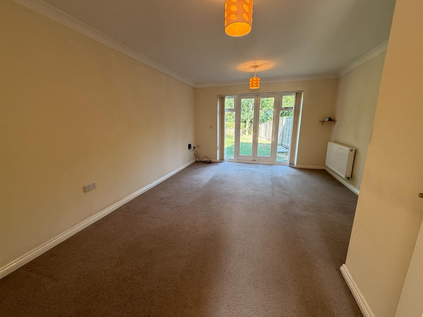 House Banktop Place in Shenley Brook End