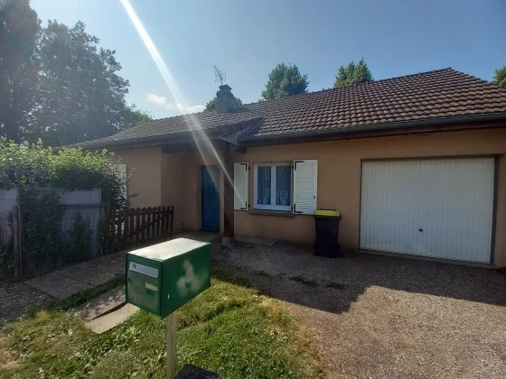 Maison Rue du Bourg à Serley