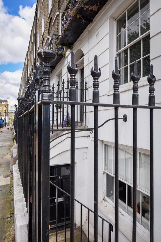 Room Claremont Square in Greater London