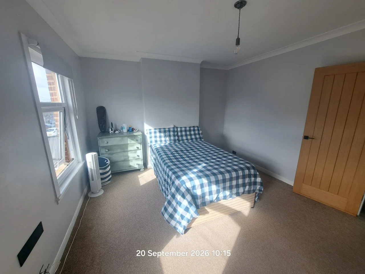 Room Cross Lane East in Gravesham
