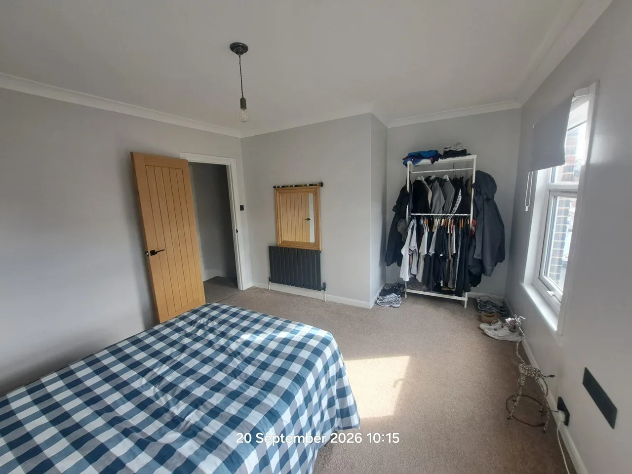 Room Cross Lane East in Gravesham