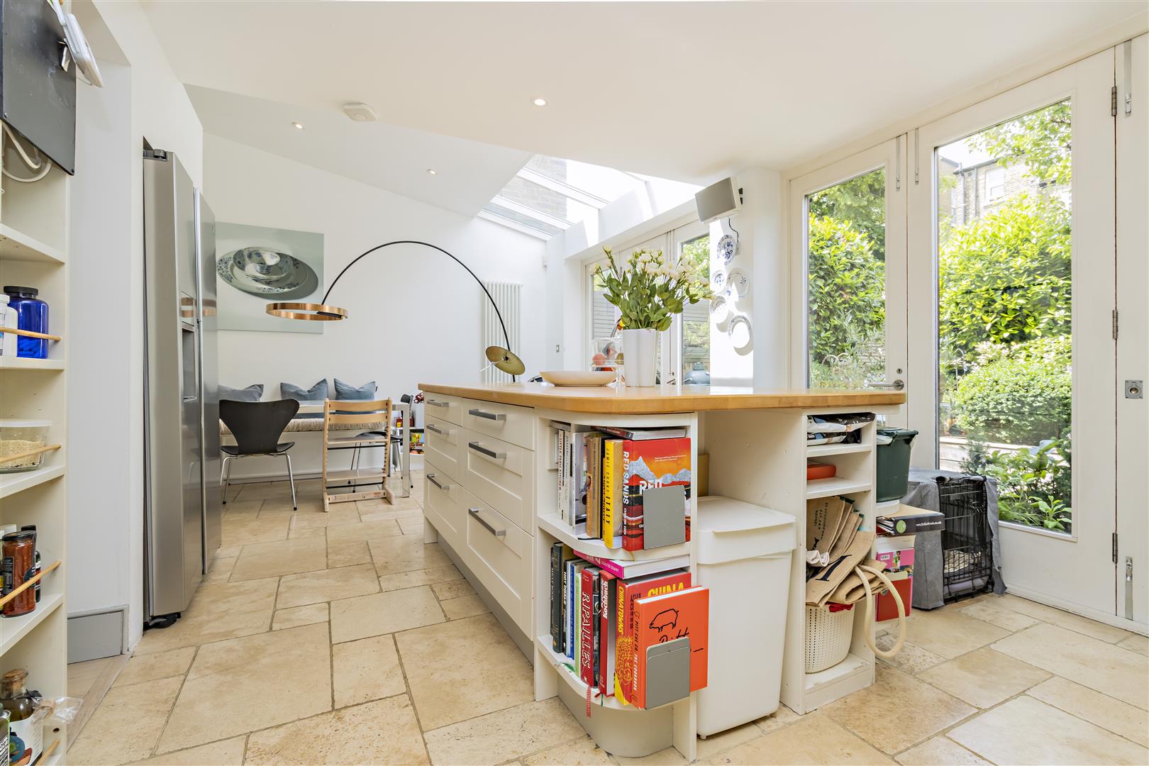 House Woodsome Road in Greater London