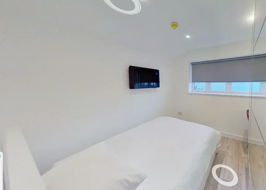 Room Alloa Road in Greater London