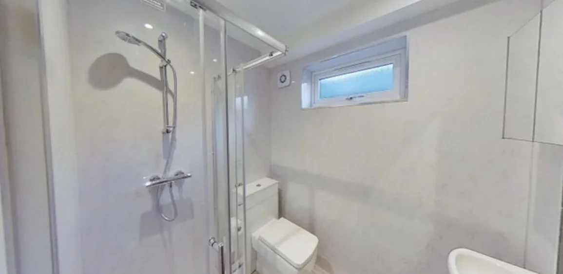 Room Alloa Road in Greater London