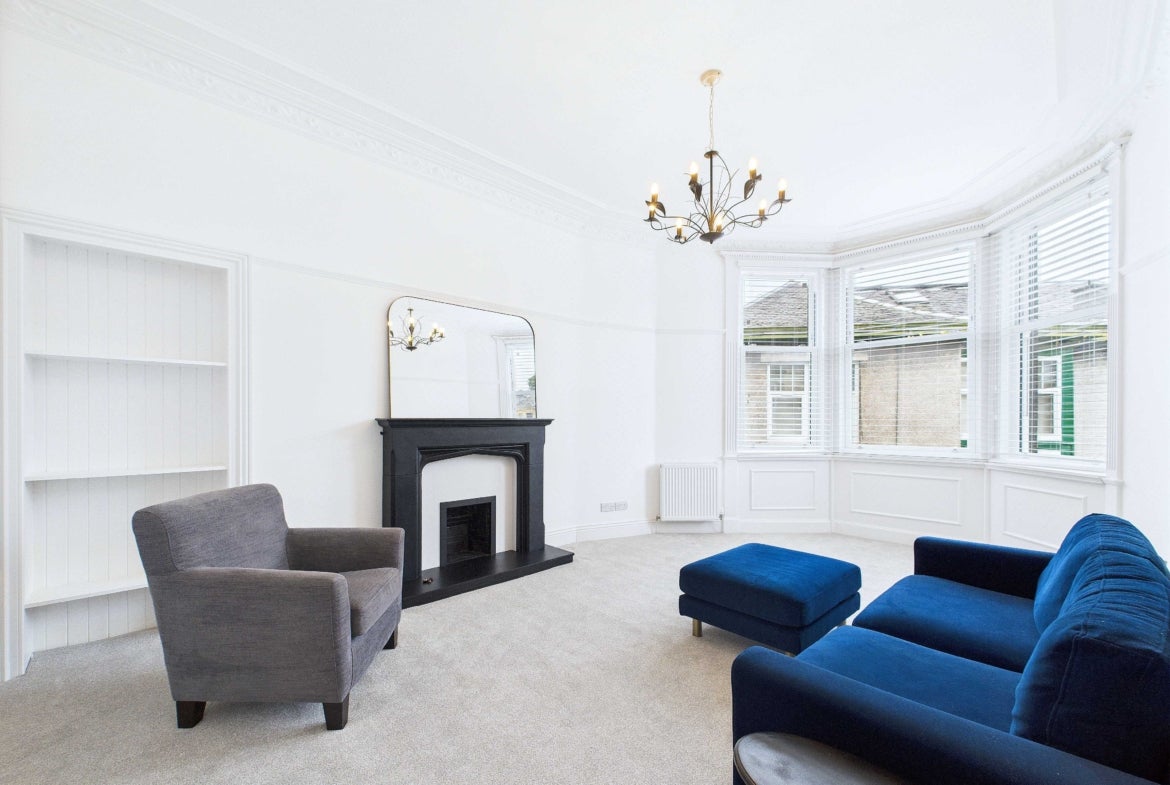 Flat Greenlaw Avenue in Paisley
