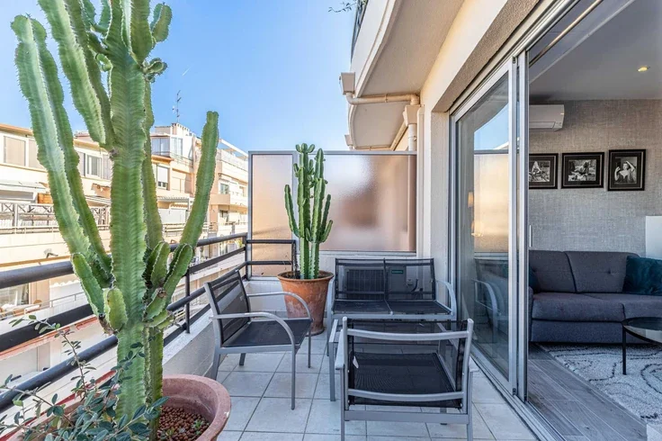 Appartement Rue Rouaze à Cannes