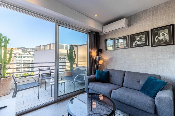 House Rue Rouaze in Cannes