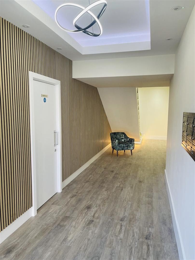 Flat Rainsford Road in Chelmsford