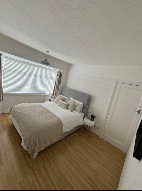 Room Ash Walk in Middleton
