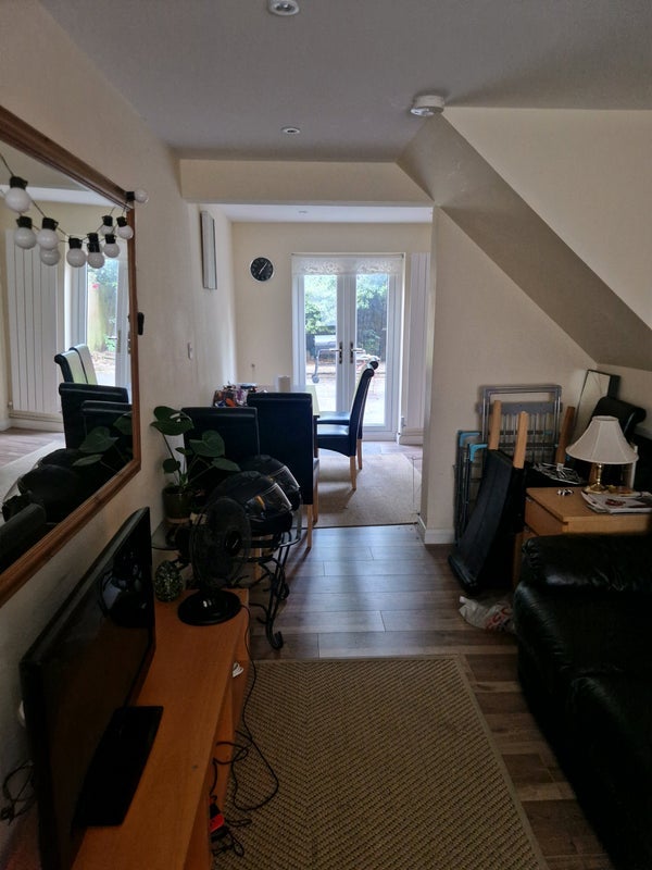 Room Waveney Close in Greater London
