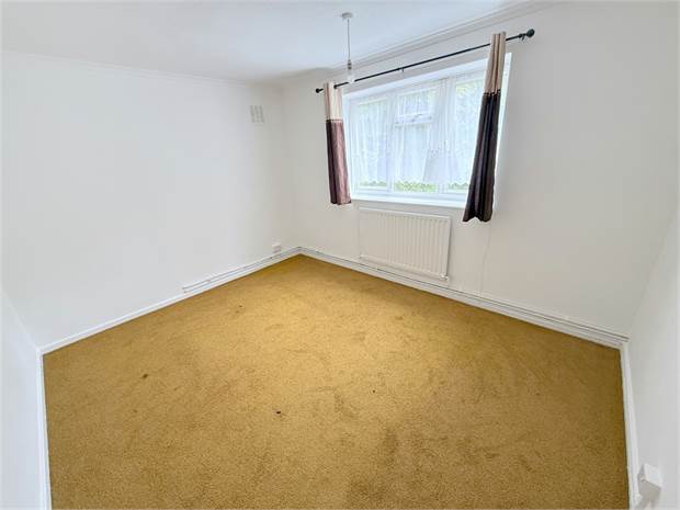 Flat Dagnall Street in Greater London