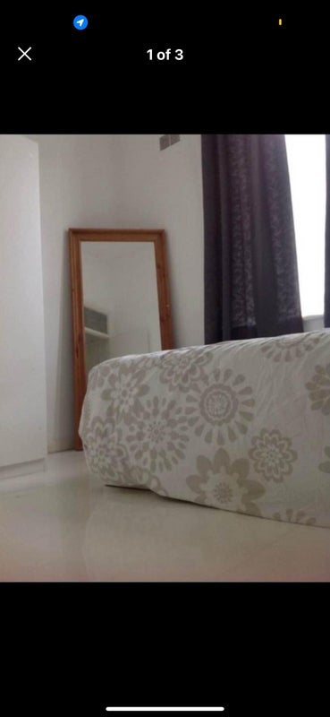 Room Llanover Road in Greater London