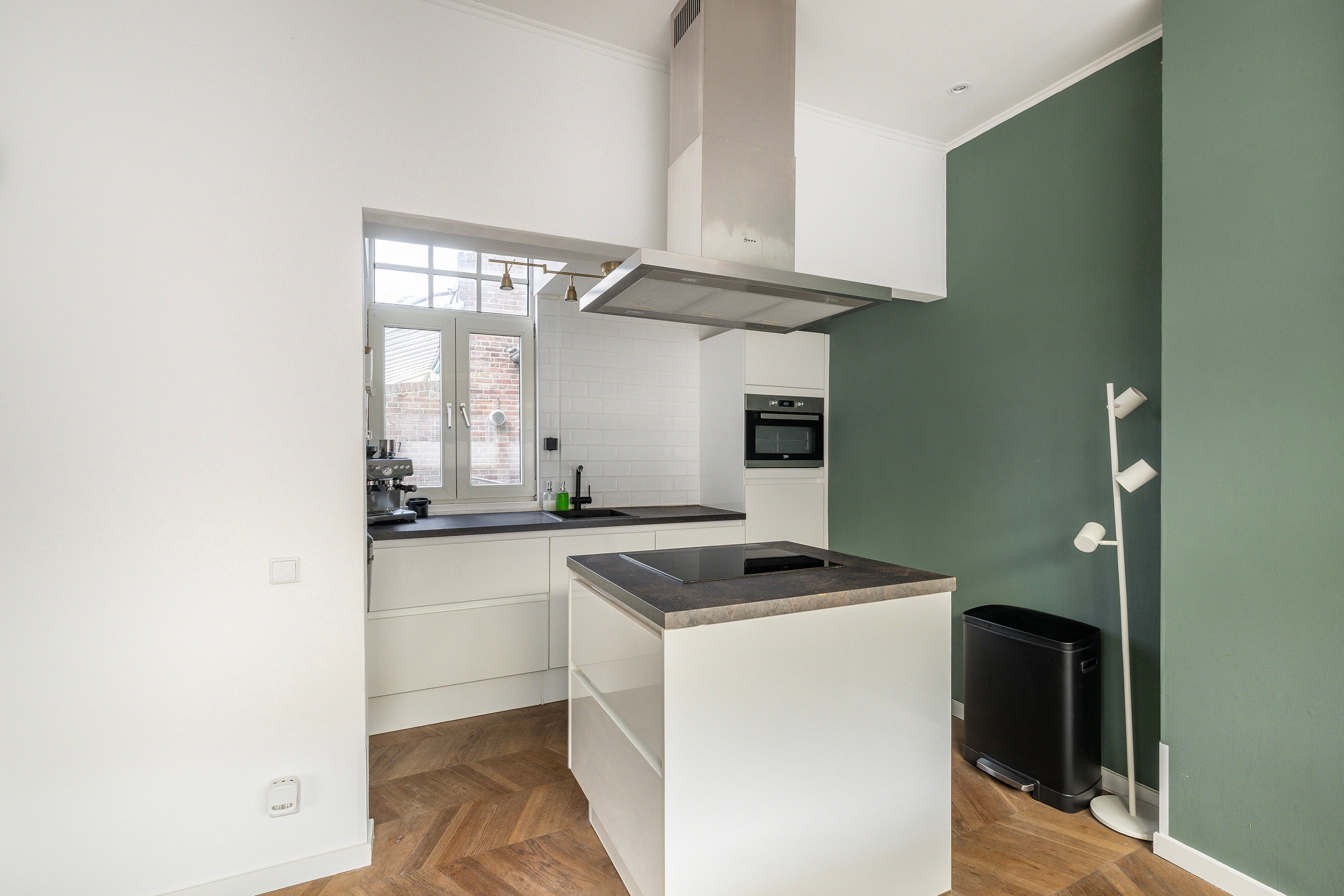 Appartement te koop: Verheijstraat 12, Vlaardingen