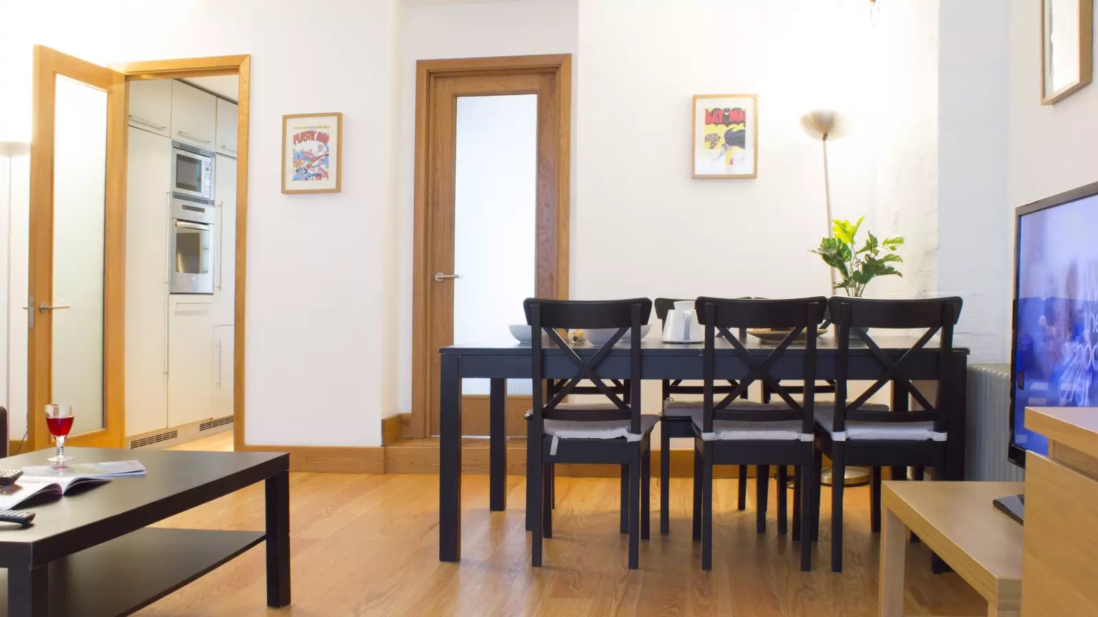 Flat Hoxton Square in Greater London