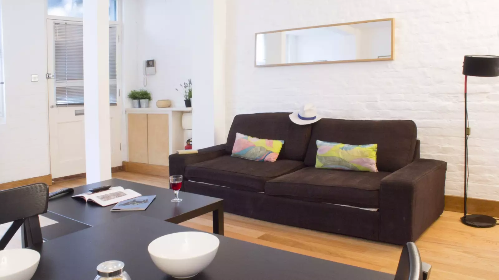 Flat Hoxton Square in Greater London