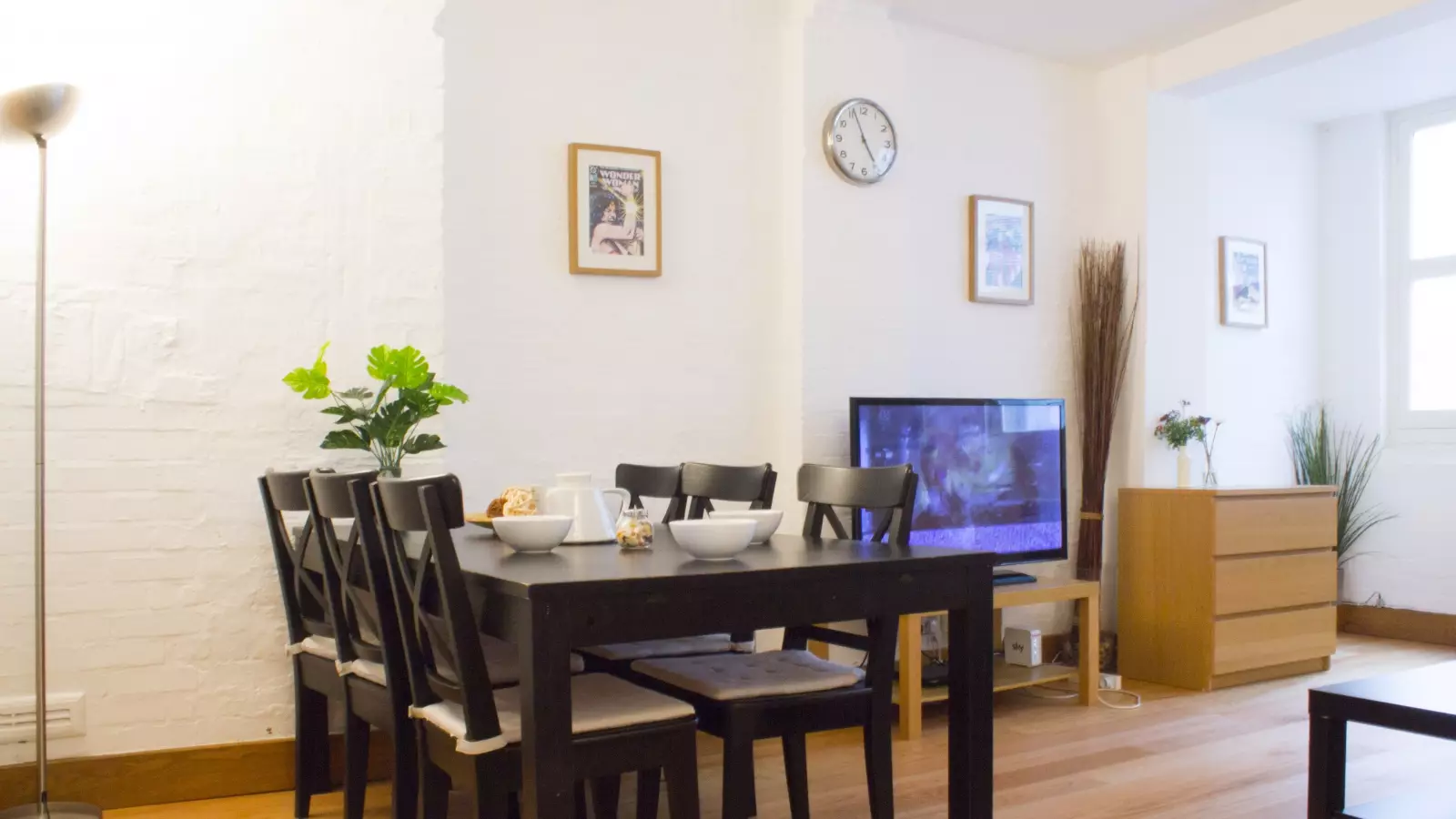 Flat Hoxton Square in Greater London