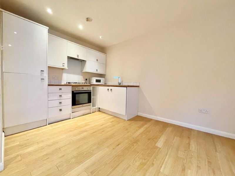 Flat Patrol Place in Greater London