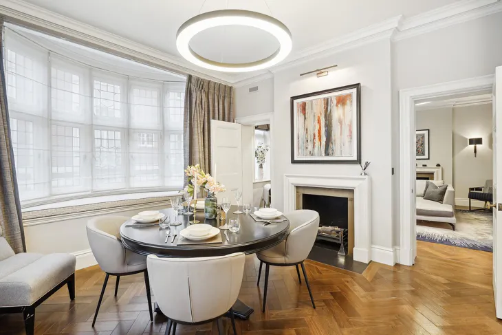 Flat Angel Court in City of Westminster