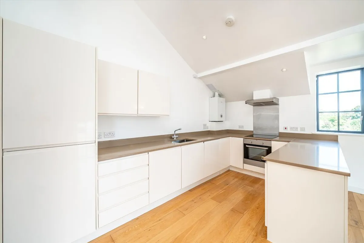 Flat Athelstan Place in Greater London