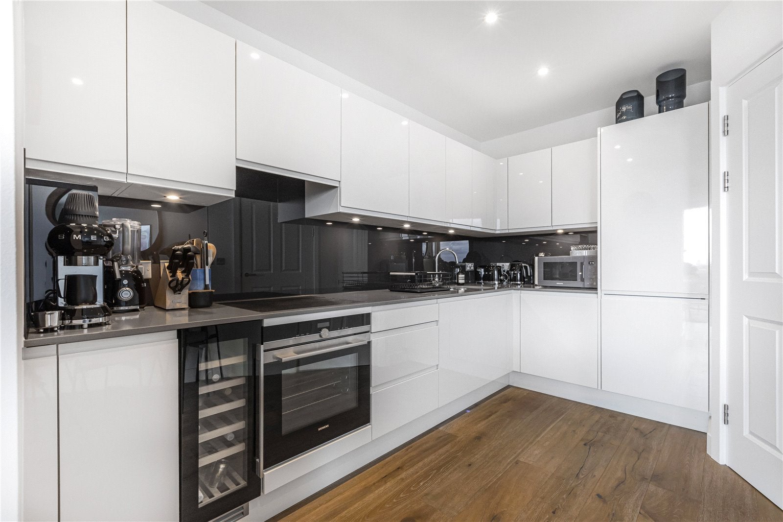 Flat Bridport Place in Greater London