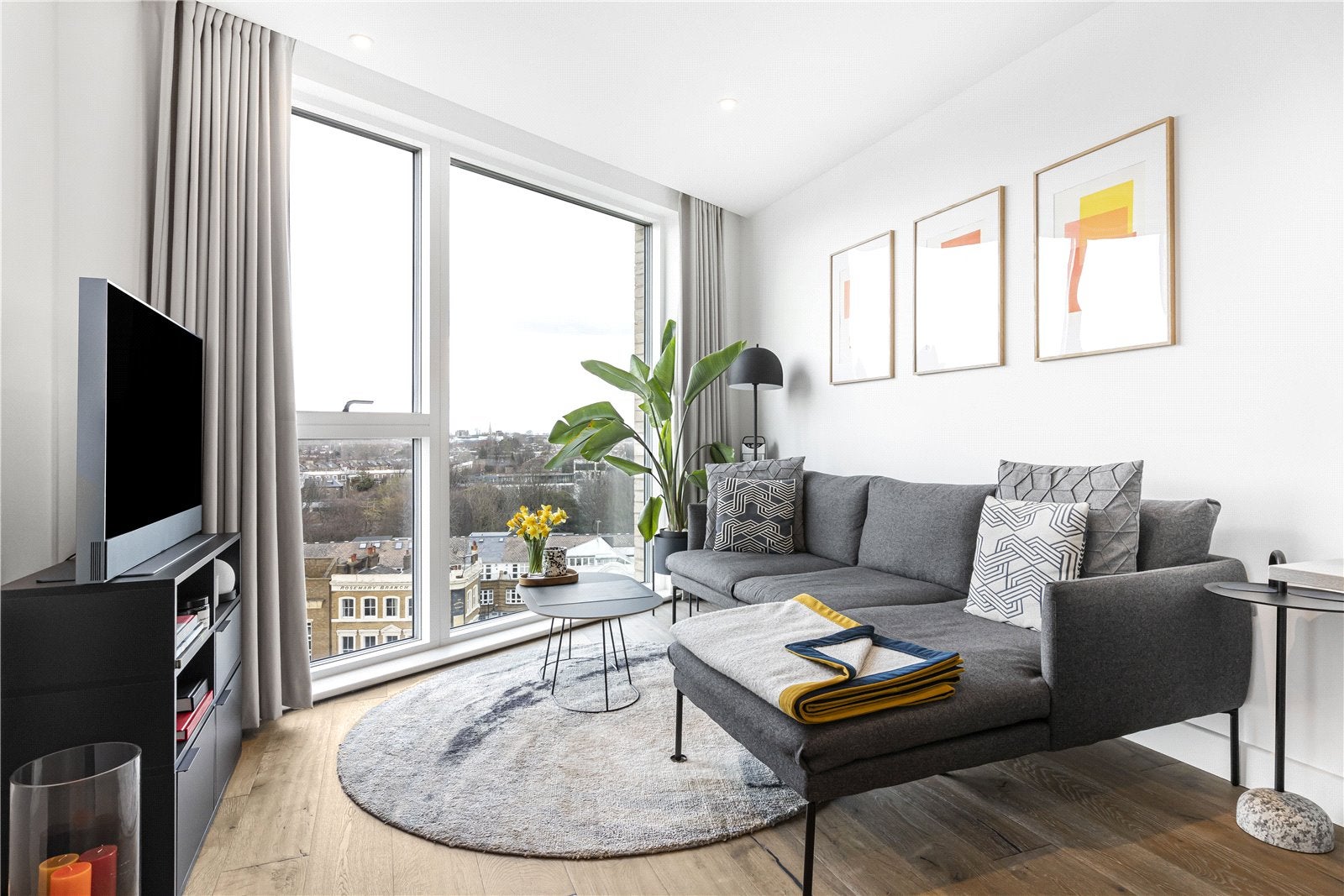 Flat Bridport Place in Greater London