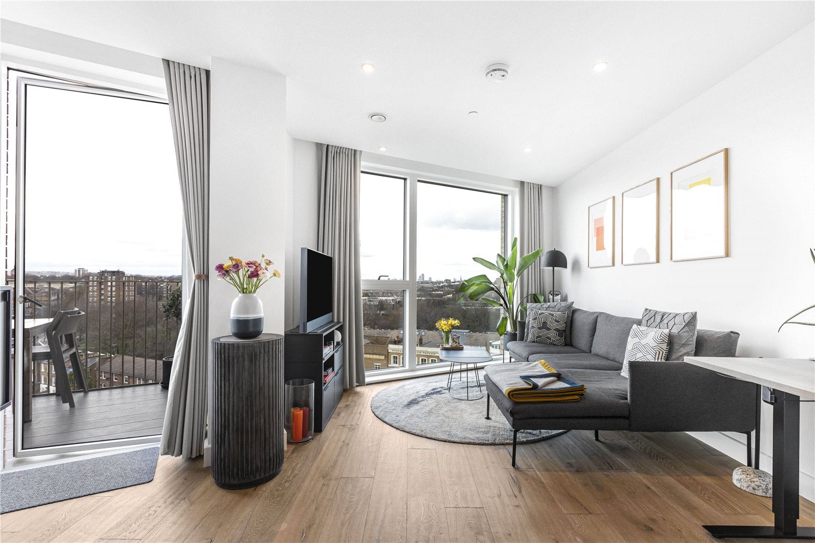 Flat Bridport Place in Greater London